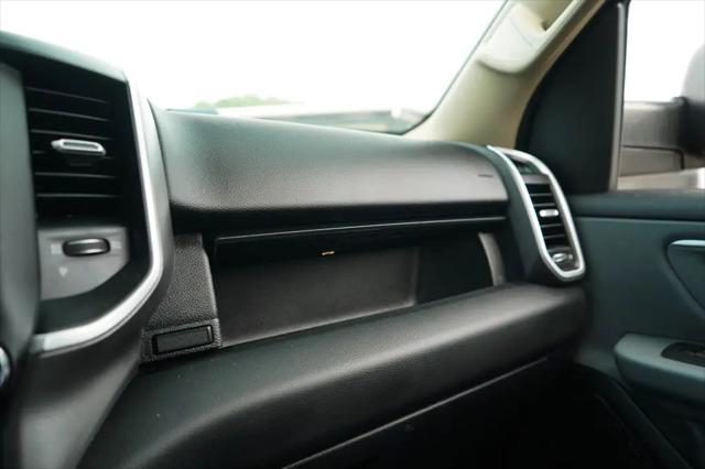 2020 Ram 1500 Big Horn Quad Cab 4x4 64 Box