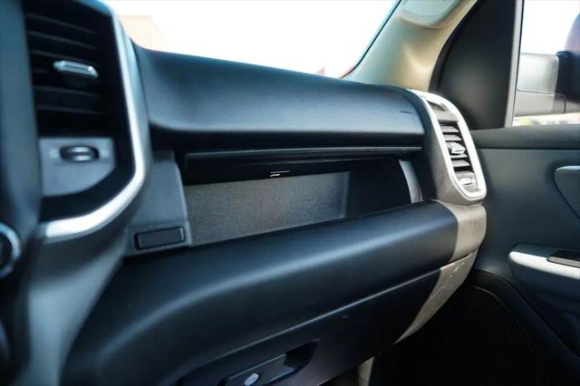 2020 Ram 1500 Big Horn Quad Cab 4x4 64 Box