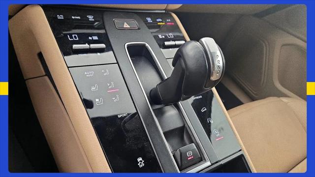 2023 Porsche Macan T