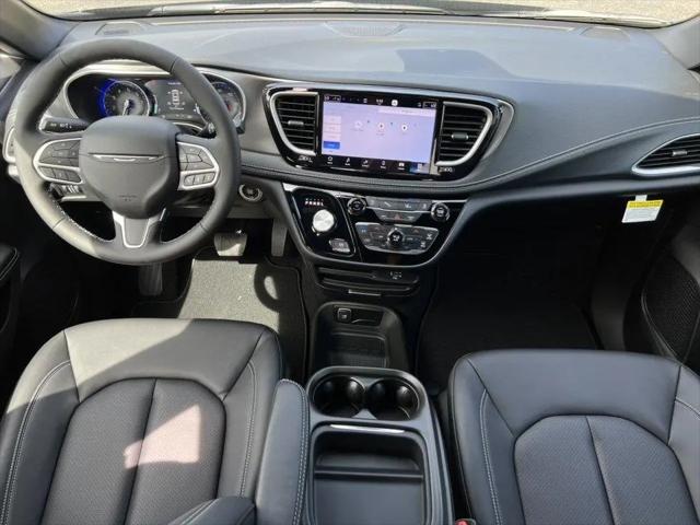 2027 Chrysler Pacifica Select AWD