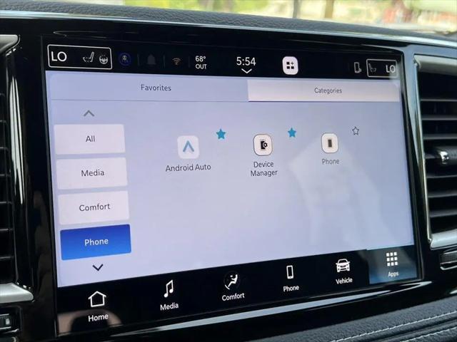 2027 Chrysler Pacifica Select AWD