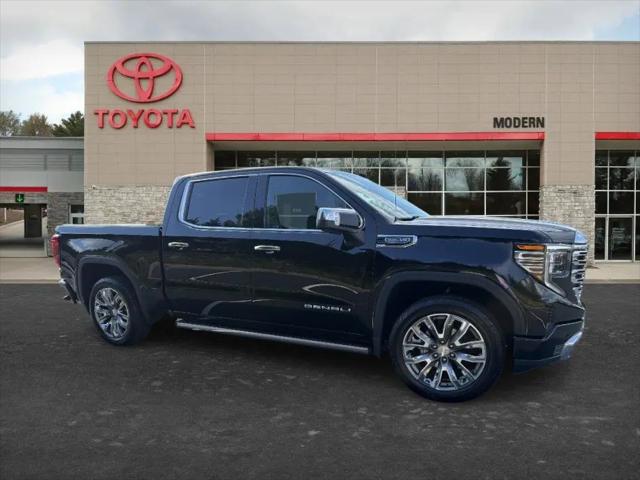 2023 GMC Sierra 1500 4WD Crew Cab Short Box Denali
