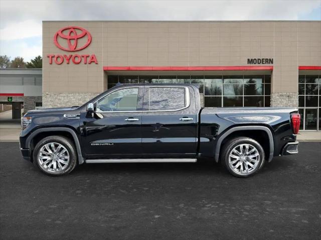 2023 GMC Sierra 1500 4WD Crew Cab Short Box Denali