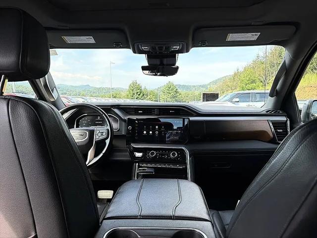 2023 GMC Sierra 1500 4WD Crew Cab Short Box Denali
