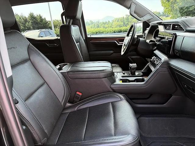 2023 GMC Sierra 1500 4WD Crew Cab Short Box Denali