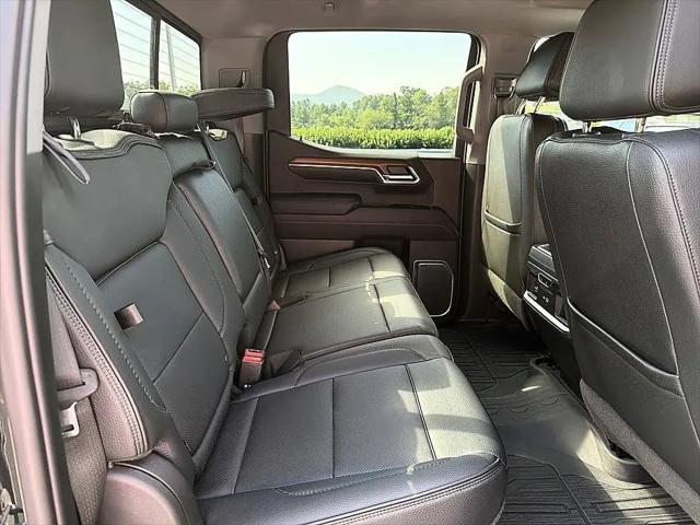 2023 GMC Sierra 1500 4WD Crew Cab Short Box Denali
