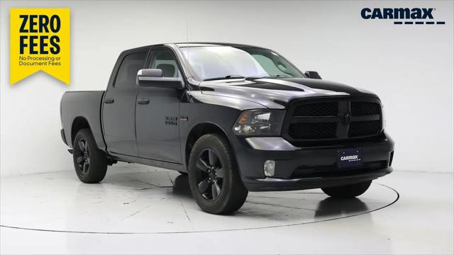 2018 Ram 1500 Express Crew Cab 4x4 5'7" Box for sale in Oak Lawn, IL