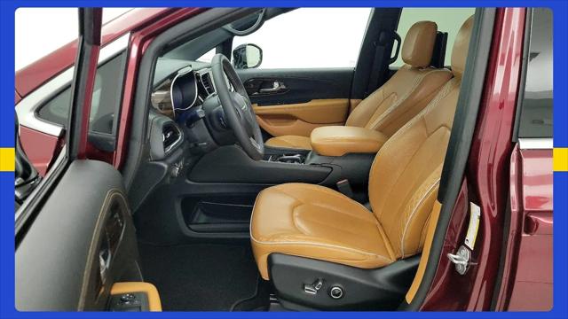 2023 Chrysler Pacifica Hybrid Pinnacle