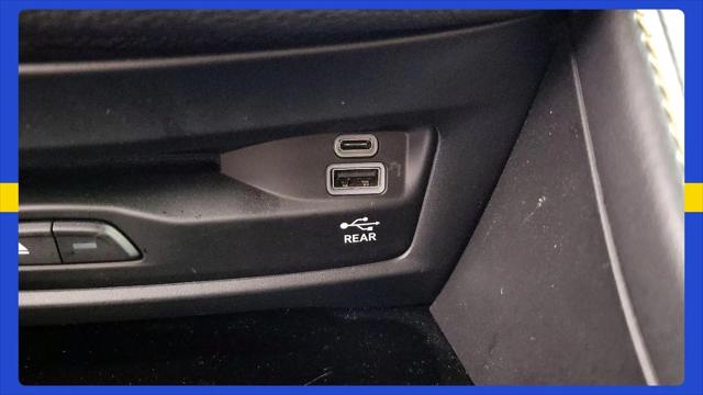 2023 Chrysler Pacifica Hybrid Pinnacle