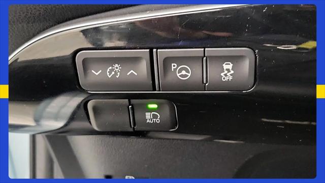 2017 Toyota Prius Four Touring