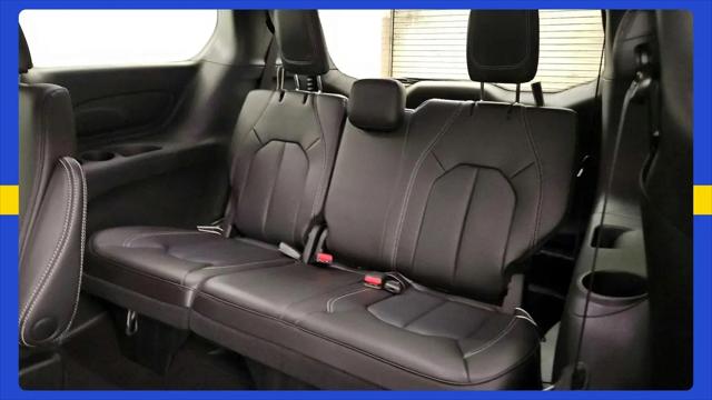 2023 Chrysler Pacifica Touring L AWD