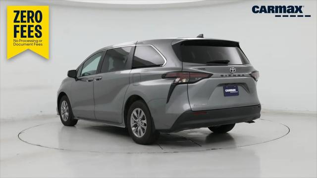 2026 Toyota Sienna LE for sale in Merriam, KS