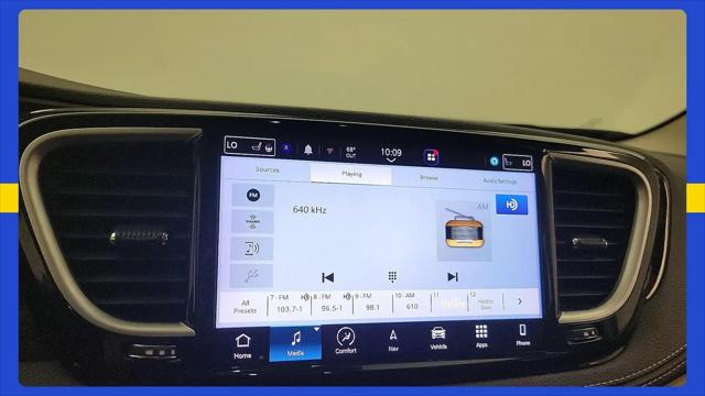 2023 Chrysler Pacifica Hybrid Limited