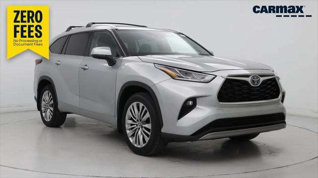 2024 Toyota Highlander Hybrid Platinum for sale in West Carrolton, OH