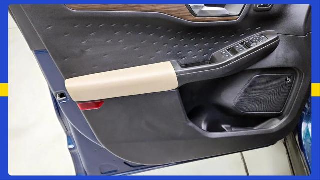 2020 Ford Escape Titanium Hybrid
