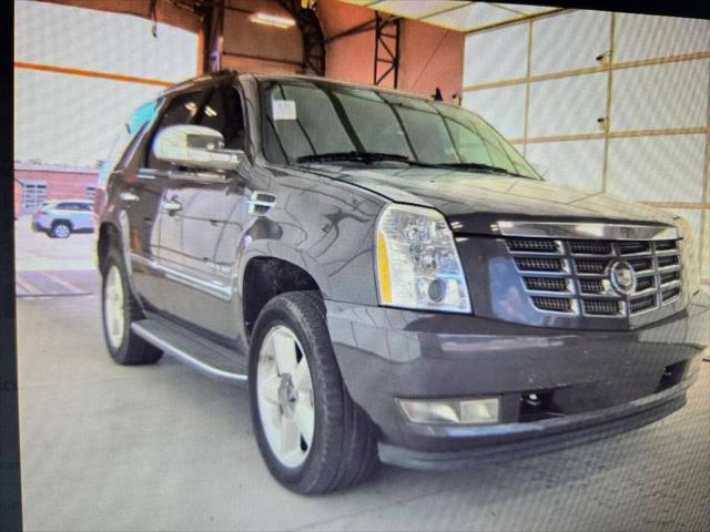 2011 Cadillac Escalade Luxury