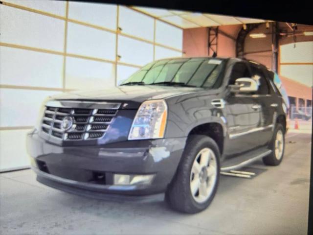 2011 Cadillac Escalade Luxury