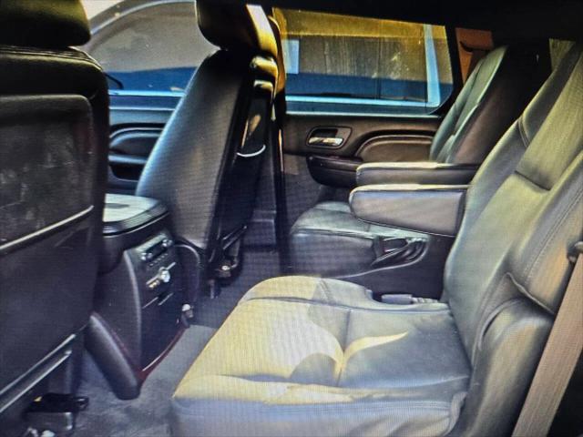 2011 Cadillac Escalade Luxury