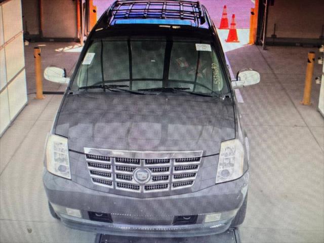 2011 Cadillac Escalade Luxury