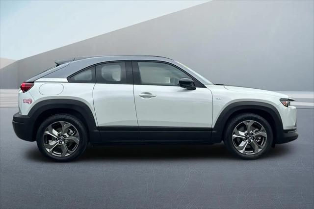 2023 Mazda MX-30 EV Premium Plus