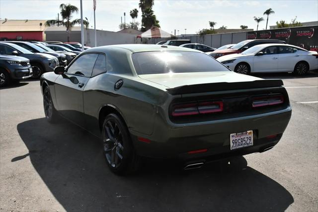 2022 Dodge Challenger SXT