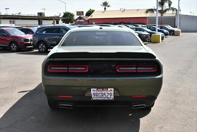 2022 Dodge Challenger SXT