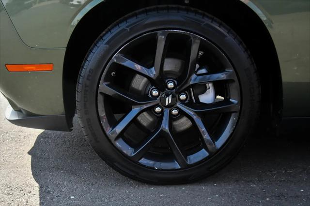 2022 Dodge Challenger SXT