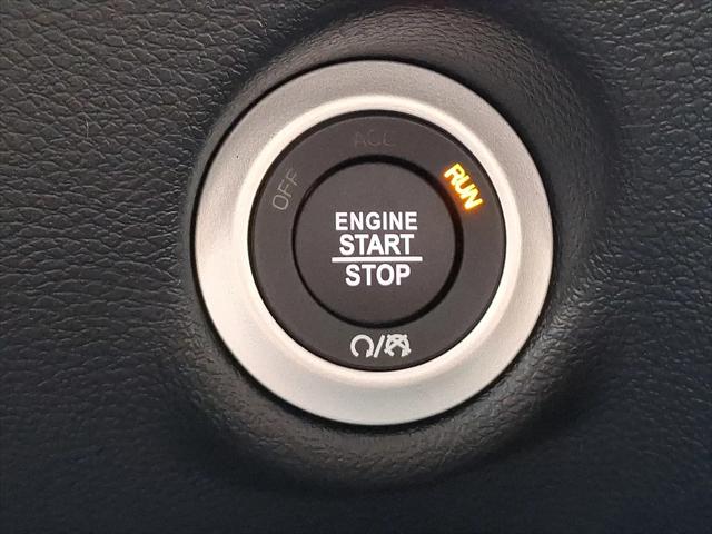 2027 Chrysler Pacifica Select AWD