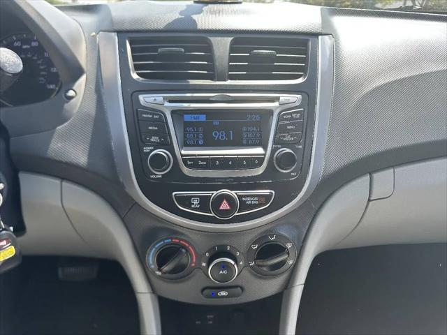 2016 Hyundai Accent SE
