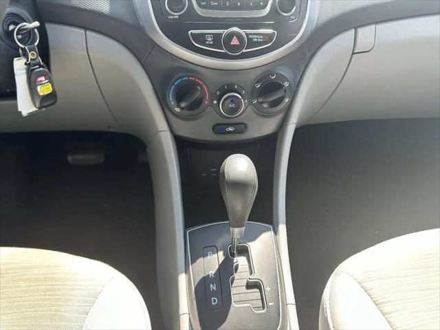 2016 Hyundai Accent SE