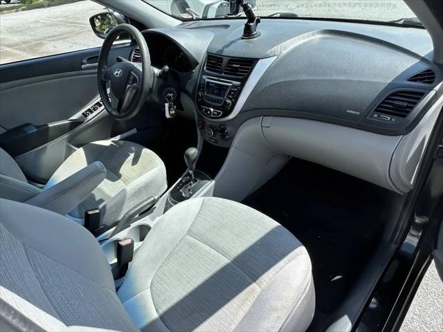 2016 Hyundai Accent SE