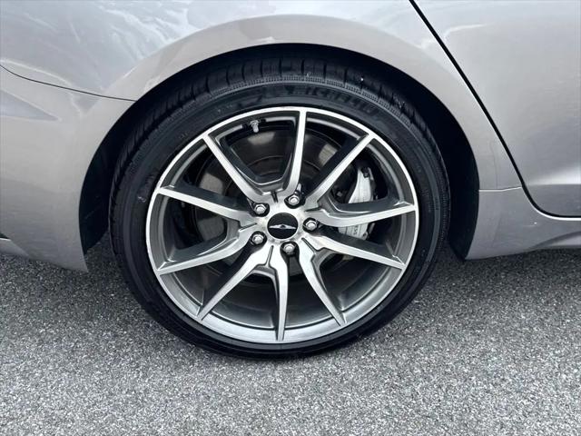2025 Genesis G70 2.5T RWD