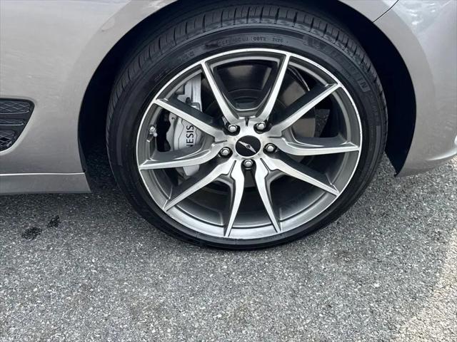 2025 Genesis G70 2.5T RWD