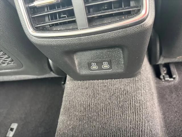 2025 Genesis G70 2.5T RWD
