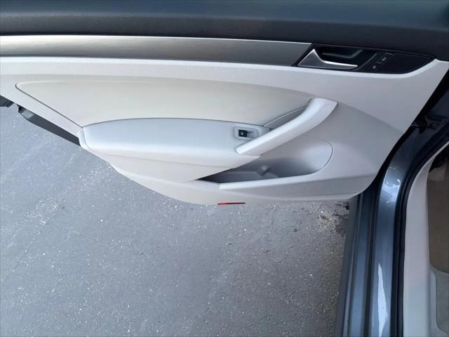 2015 Volkswagen Passat 2.0L TDI SE