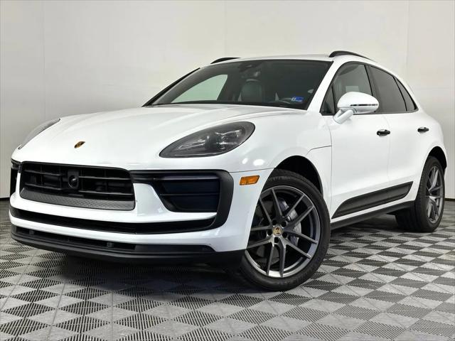 2022 Porsche Macan Macan