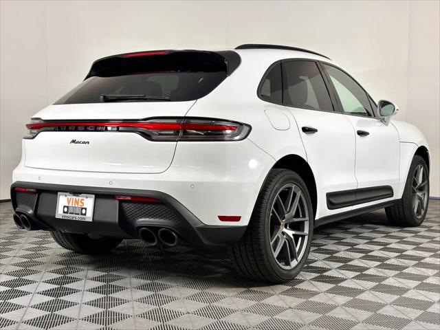 2022 Porsche Macan Macan