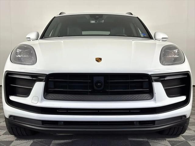 2022 Porsche Macan Macan