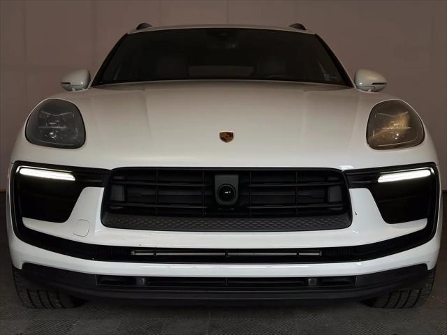 2022 Porsche Macan Macan