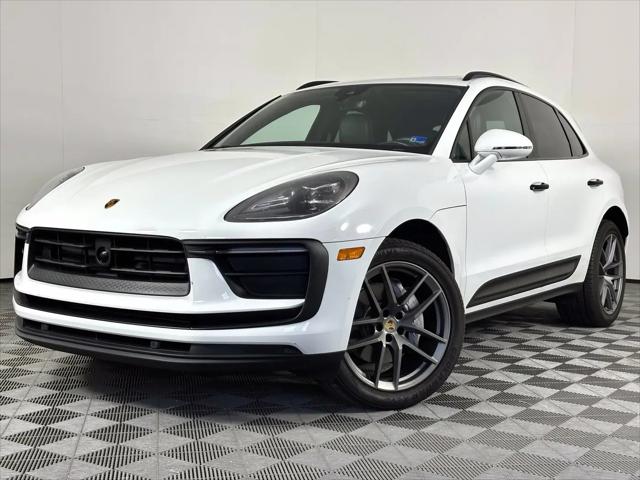 2022 Porsche Macan Macan