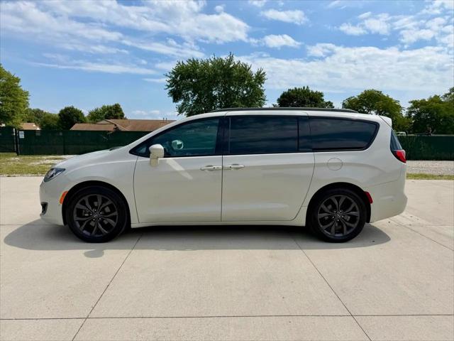 2020 Chrysler Pacifica Touring L