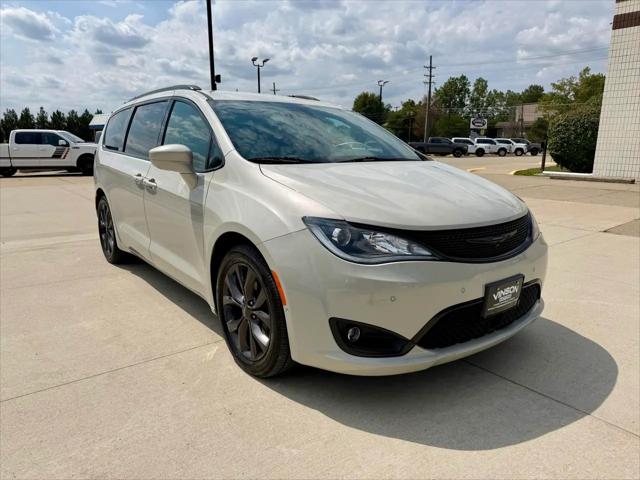 2020 Chrysler Pacifica Touring L