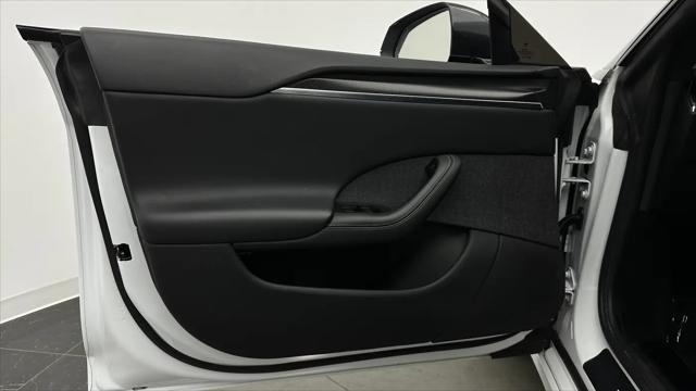 2021 Tesla Model S Plaid Tri Motor All-Wheel Drive
