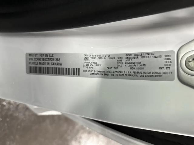 2026 Chrysler Pacifica Select