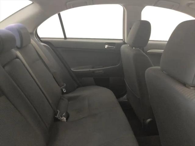2015 Mitsubishi Lancer SE