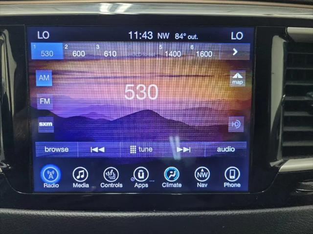 2017 Chrysler Pacifica Touring-L