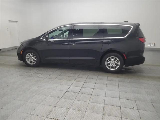 2023 Chrysler Pacifica Touring