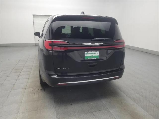 2023 Chrysler Pacifica Touring