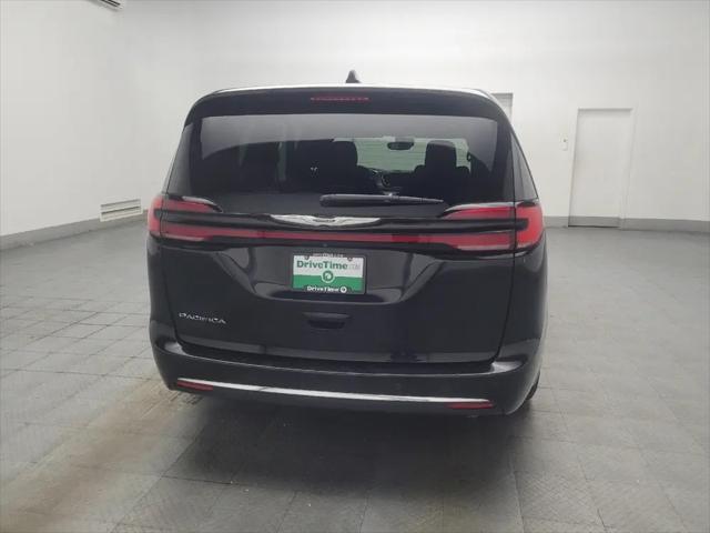 2023 Chrysler Pacifica Touring