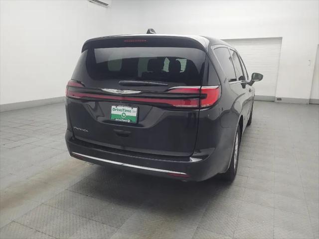 2023 Chrysler Pacifica Touring